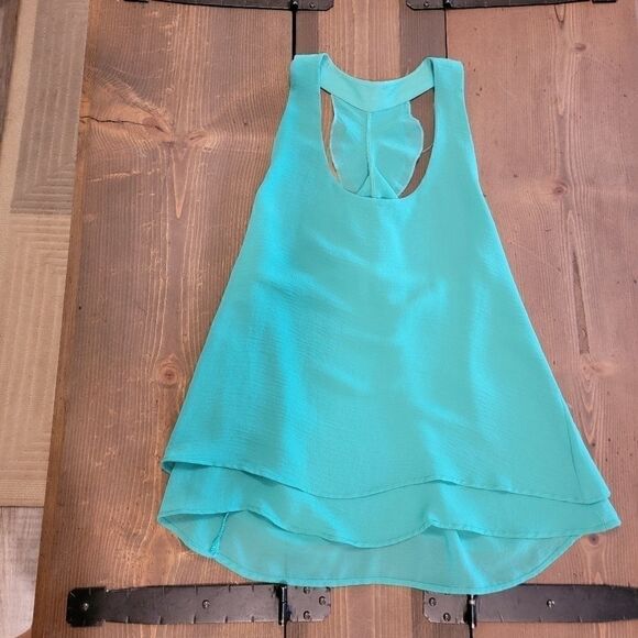 Francesca’s Tank emerald green racerback small - Picture 1 of 4